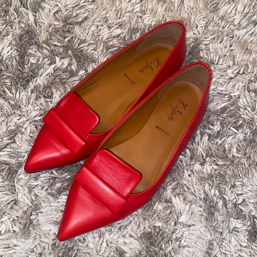 Red Triangle Toe Flats